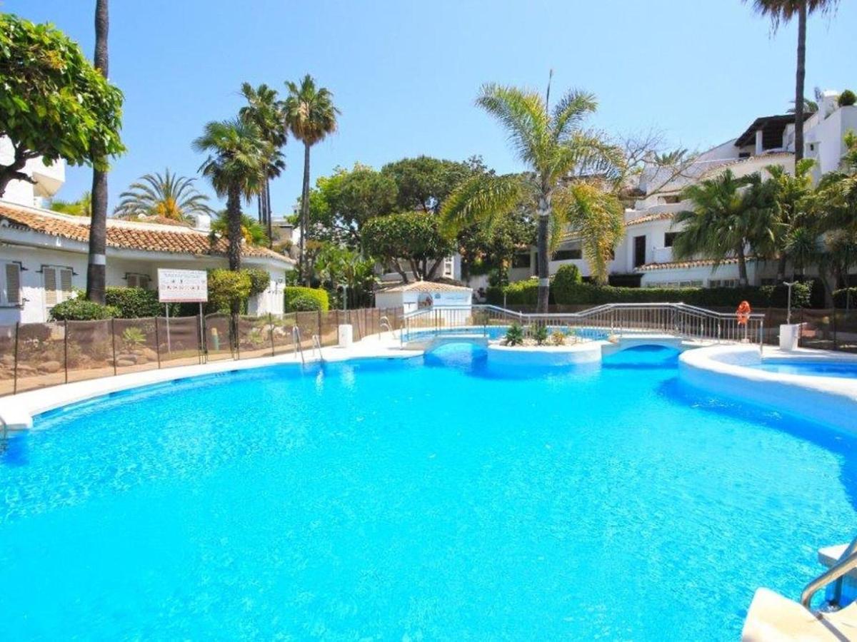 Belvilla By Oyo Golden Beach House Marbella Kültér fotó
